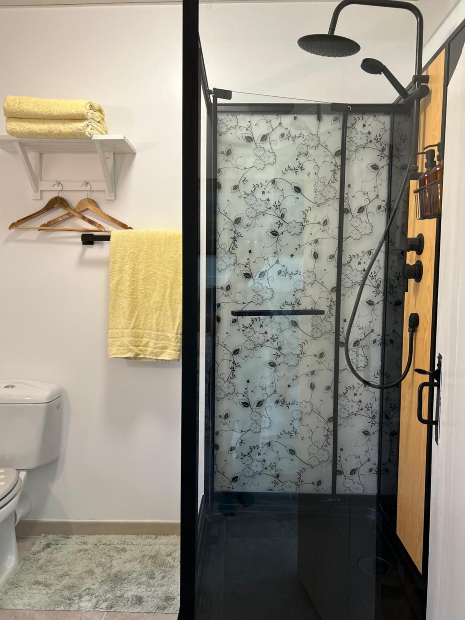 Entire Apartment With Swimming Pool Near Aubeterre Saint-Romain  Ngoại thất bức ảnh